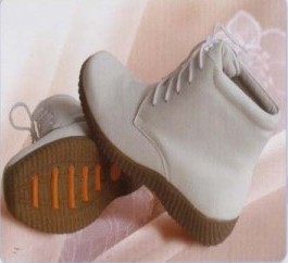 护士靴 棉鞋 内有羊毛 白色 纯牛皮 轻便舒适 耐磨牛筋底