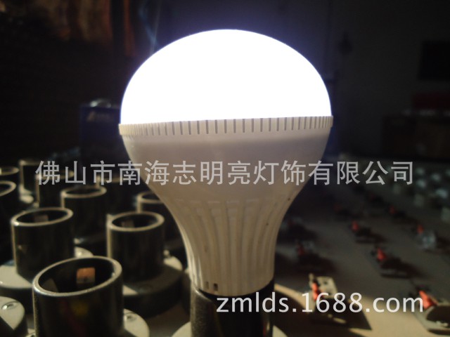 志明亮时尚潮流精品LED3528贴片ZML-053C1 球泡灯