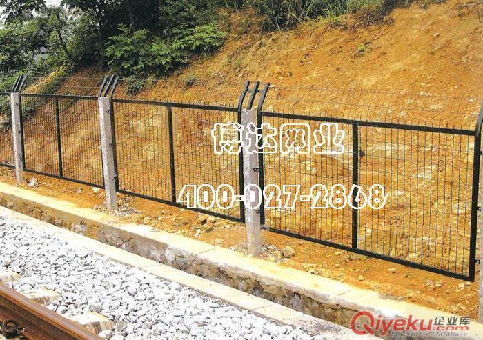 湖北武汉铁路护栏/湖北武汉铁路围栏/钢丝网铁路护栏
