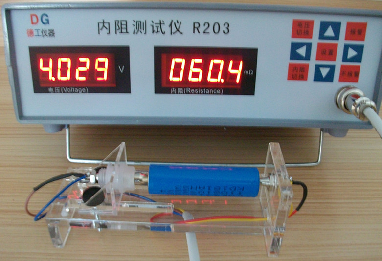 深圳德工 锂电池内阻测试仪 软包装电芯电压内阻检测仪器 