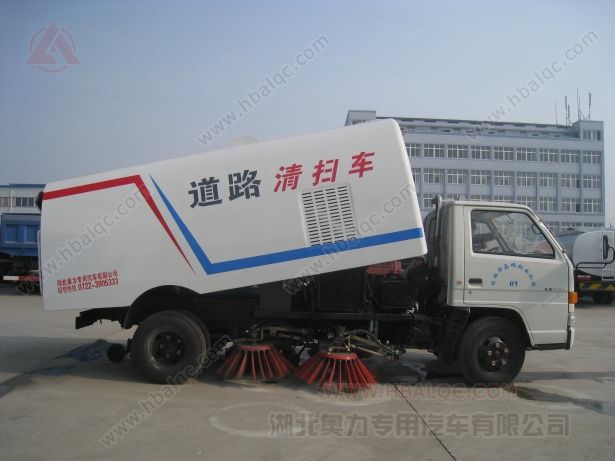 江铃5吨机械清扫车JX1060TG23销售