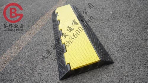北京线槽板规格  太原电缆线槽板