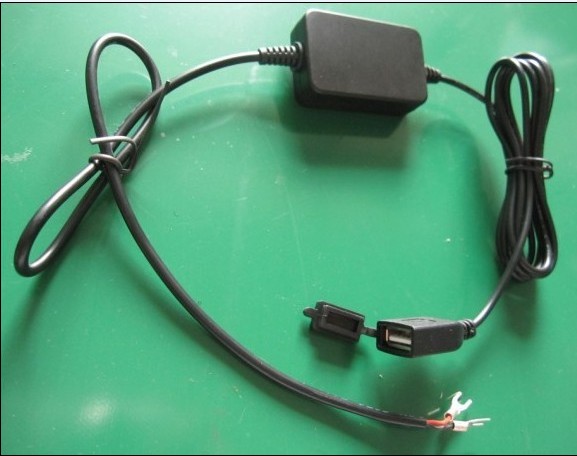 车载充电器 摩托车手机充电器 防水设计 USB母头