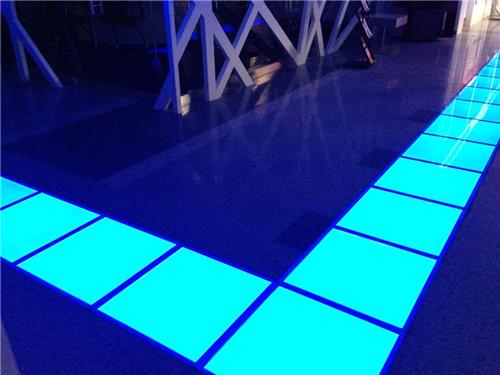LED展会地板 展会发光地砖 车展专用展台地板 梦幻展厅地砖