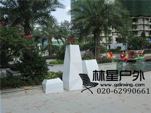 广州番禺厂家生产雕塑小品 欧式彩色玻璃钢花盆花钵8052