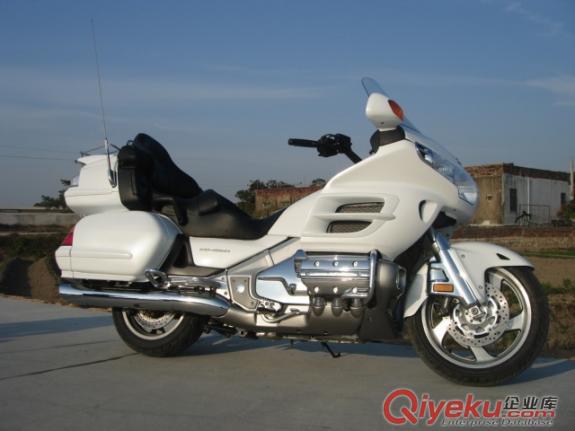 雅马哈摩托车价格 250摩托车跑车价格
