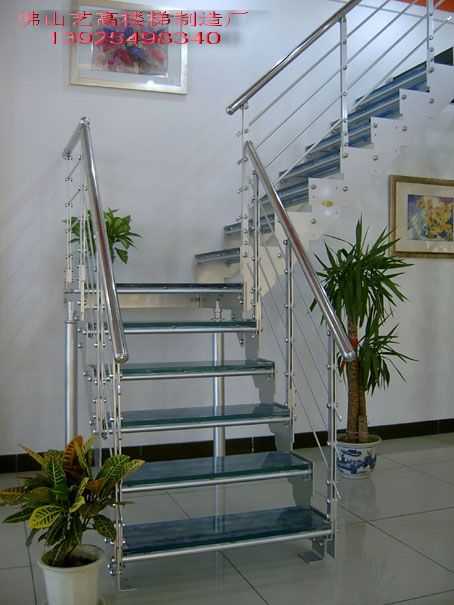 郑州玻璃楼梯 不锈钢玻璃楼梯