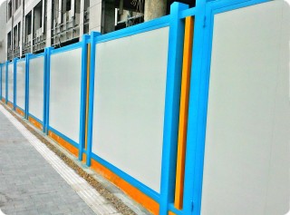 活动板房活动围墙、彩钢夹芯板围墙
