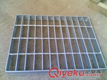 荆州镀锌焊接钢格栅板，武汉钢格板价格，咸宁楼梯踏步板，排水沟盖板