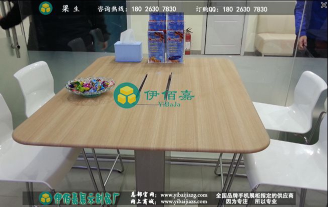 广州{zd1}手机柜台订做商，木纹三星手机体验桌