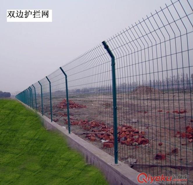 武汉高速公路护栏网报价，随州公路围栏网，咸宁双边丝防护网，公路隔离栅，