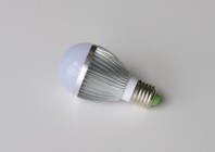 进口芯片led球泡灯 LED节能灯批发 LED节能灯泡 LED节能灯3W/5W/7W/9W