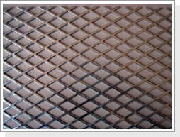 常年供应钢板网/不锈钢钢板网/镀锌钢板网/喷塑钢板网