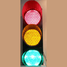 柳州市什么地方是专卖道路红绿灯的呢？
