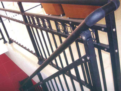 锌钢楼梯扶手生产厂家|佛山市南海区泛诚金属涂装