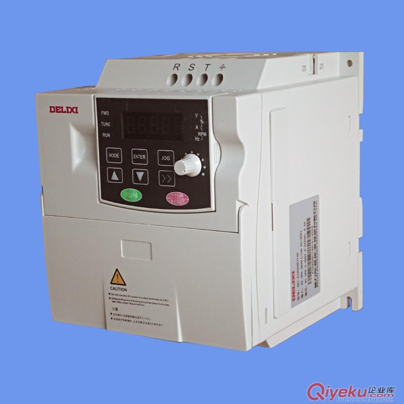 德力西变频器E102G1R5T2B（1.5KW）三相220V