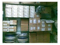 上海专业回收:集成电路，二三极管，电子芯片，电容电阻