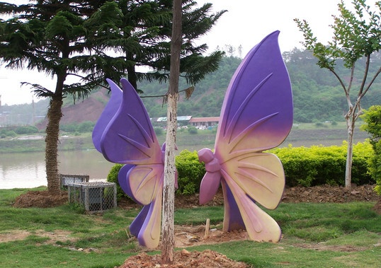环境艺术蝴蝶玻璃钢雕塑