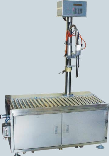 高精度称重式灌装机 果葡糖浆灌装机 化工液体灌装机