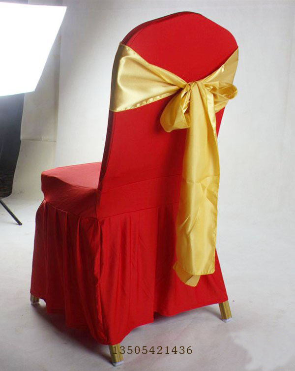 贵宾椅配红椅套