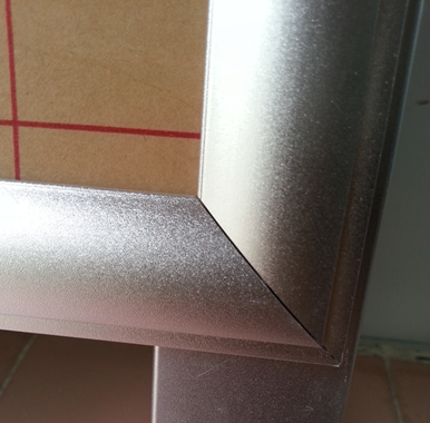 铝型材价格——移动报栏铝型材原始图片3