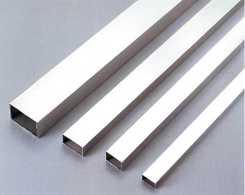 兴中成304不锈钢装饰管表面光洁度好，焊接牢固。尺度精准