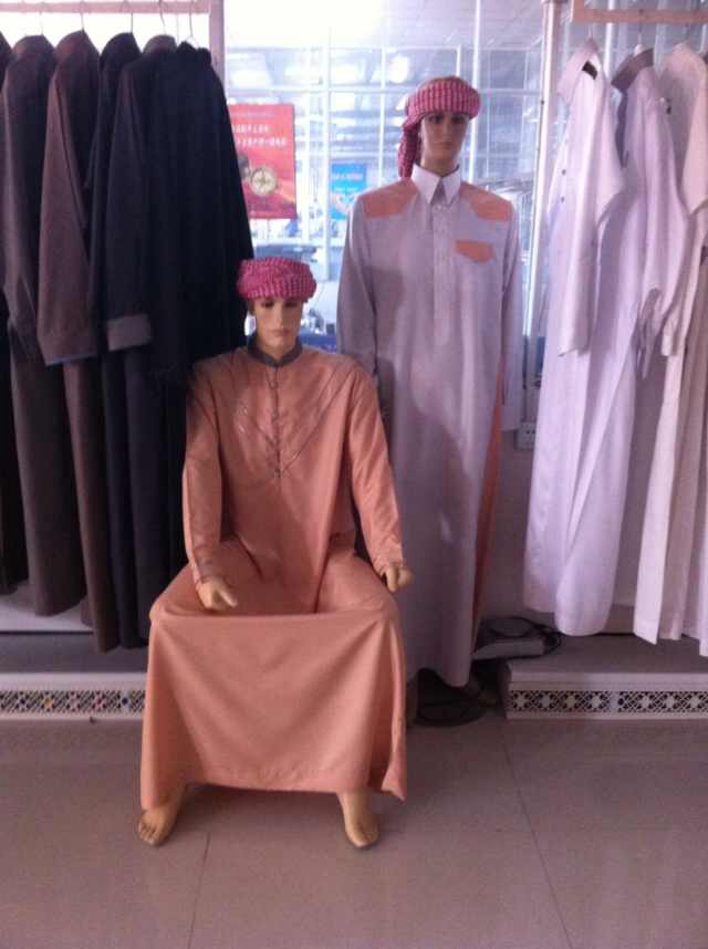 阿曼袍、卡塔尔袍、摩哥袍、绣花袍等穆斯林服装