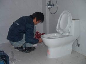广州市海珠区疏通下水道13042093529疏通蹲厕