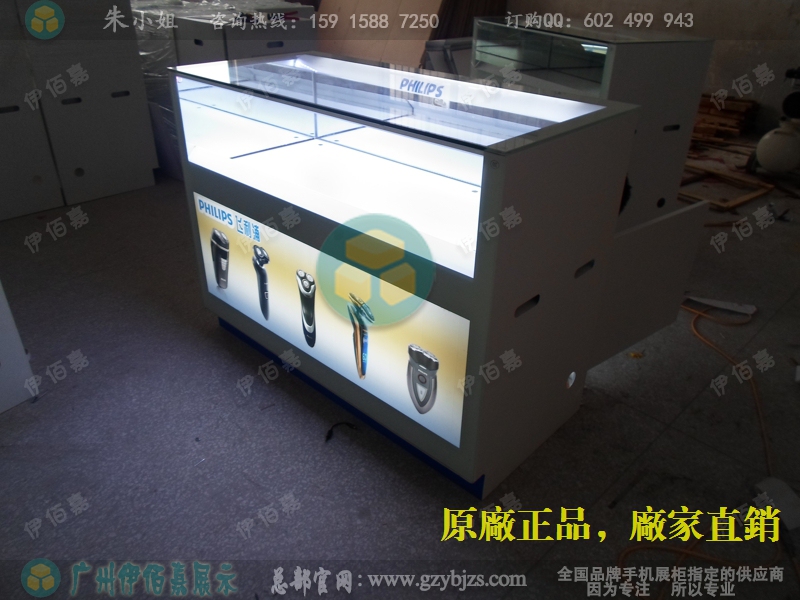 广西2015全新改装款手机柜台，{dj2}供应铁质新款手机玻璃展柜