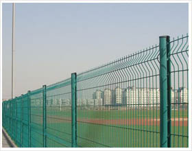 草坪围栏网  球场护栏网   体育场围栏