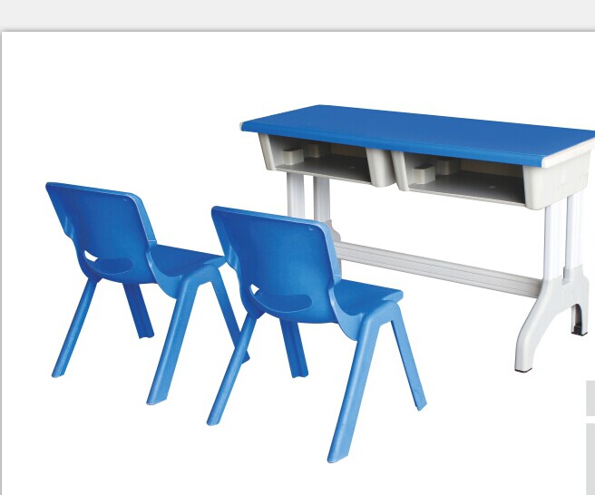 塑胶跑道、塑钢课桌椅