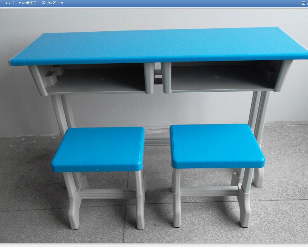 供应质量特好的塑钢课桌椅