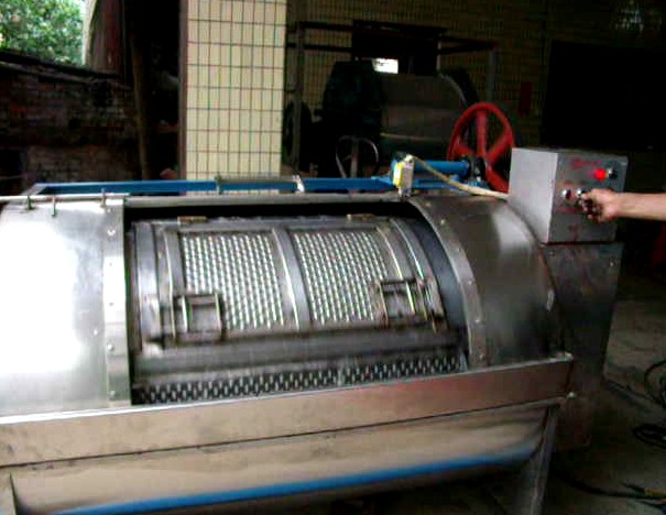供应广州市富得牌X型半自动工业洗衣机