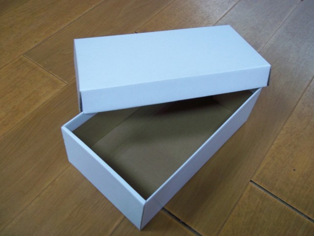 鞋盒