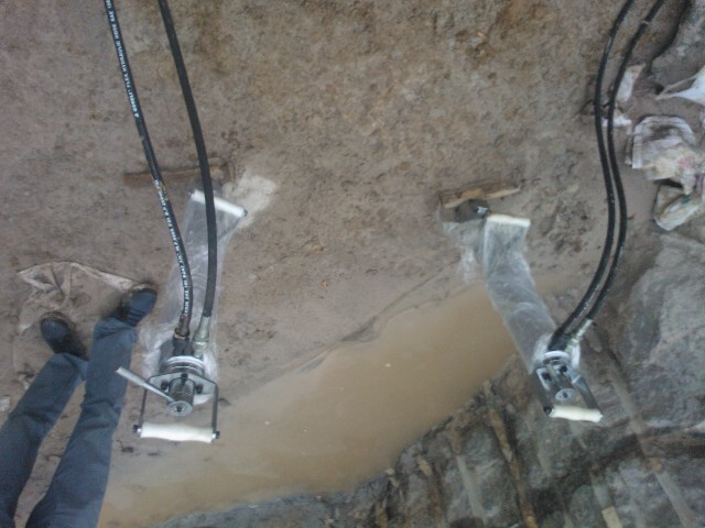 安徽黄石市政下水道施工岩石破碎采取哪种设备安全-劈裂器