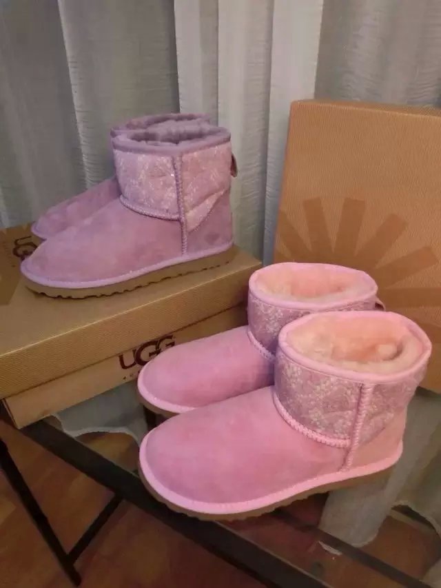 厂家批发gd品牌超A品质雪地靴