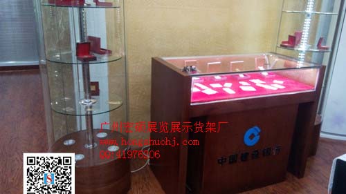 广州尊弘专业订做贴木纹珠宝精品展示柜