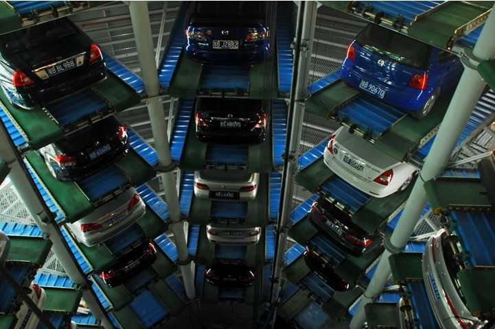 垂直升降类停车设备