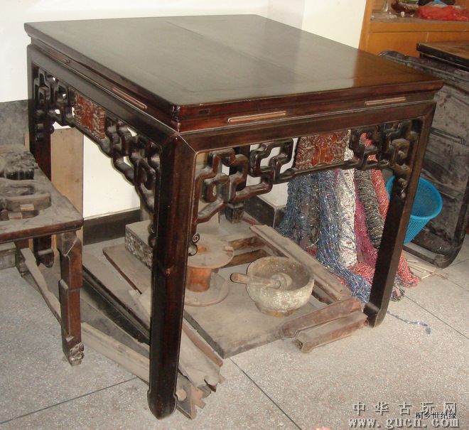 上海收购老红木家具||红木家具回收商